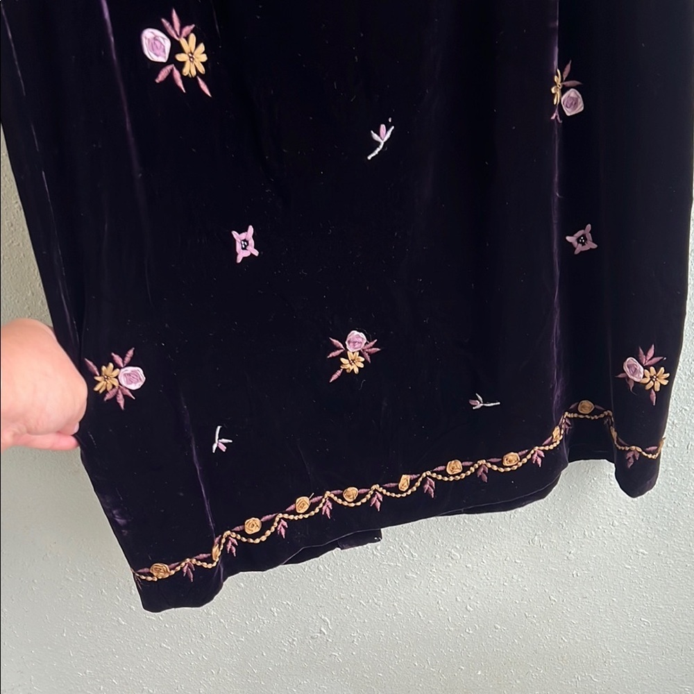 Ann Taylor Dress with Floral Embroidery - Picture 9 of 9